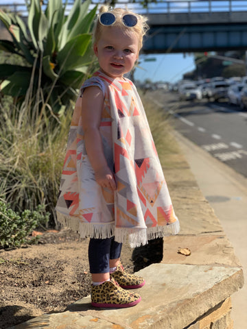 Sleeveless wearble blanket for babies and toddlers